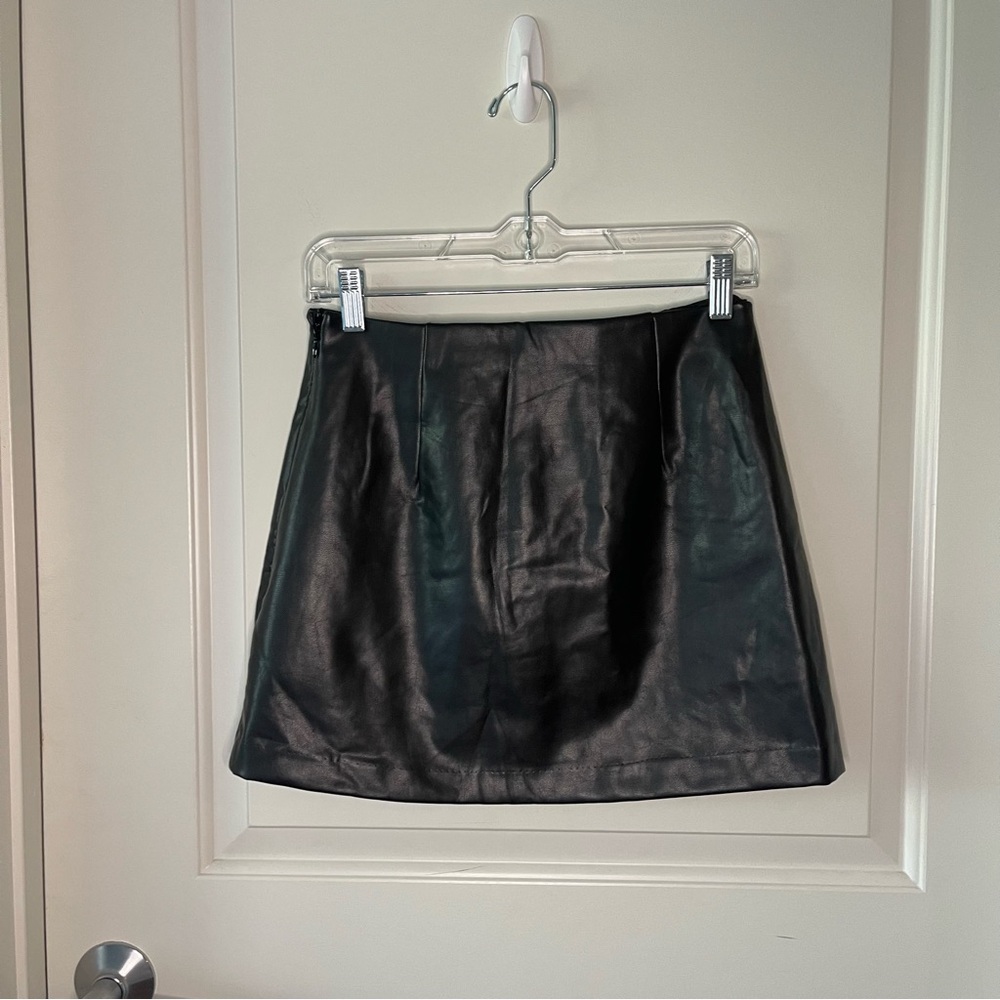 Abercrombie and Fitch Black Leather Mini Skirt NWT